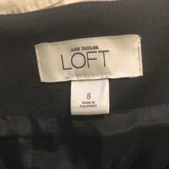 Stylish Ann Taylor Loft skirt - Picture 2 of 4